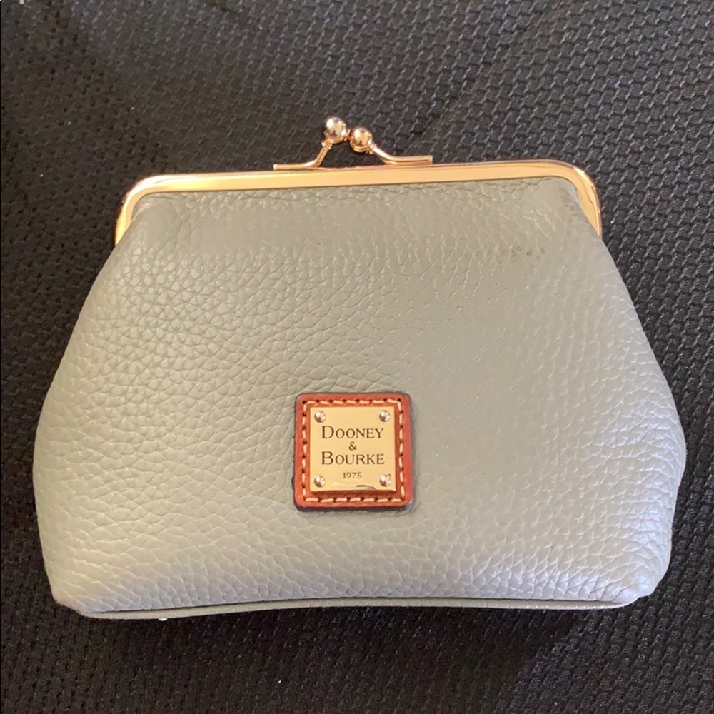 Dooney & Bourke wallet/change purse